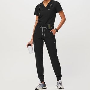 Figs Scrubs XS Black Set